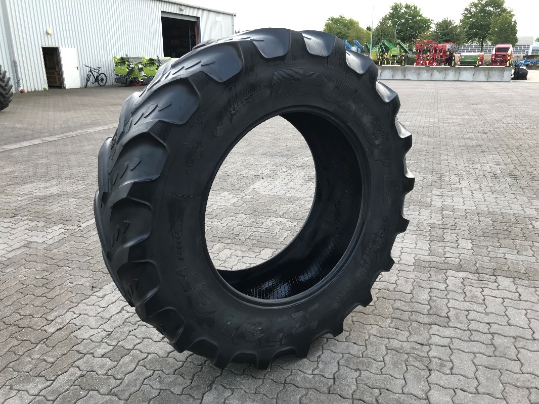 Kleber 520/85 R38 - Räder/Reifen/Felgen - Reifen