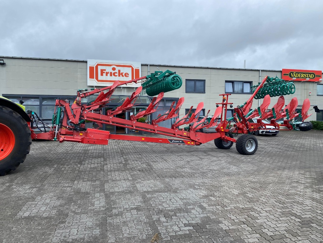 Kverneland Aufsattelvolldrehpflug PW 100 - Bodenbearbeitungsgerät - Pflug