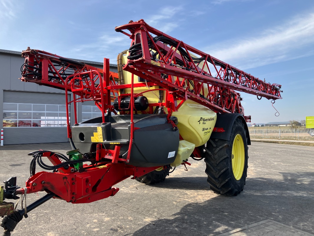Kverneland iXtrack C60 *36 m* - Fertilización + tecnología de protección de cultivos + mantenimiento - Pulverizador de campo