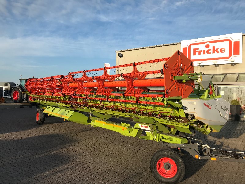 CLAAS 1230 Vario m. Transportwagen - Mähdrescherzubehör - Schneidwerk