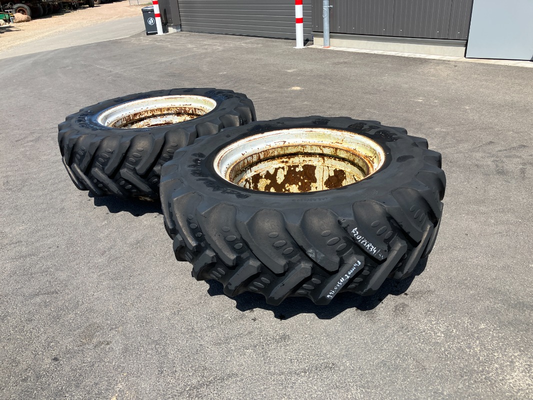 BKT 420/85 R34 an 34