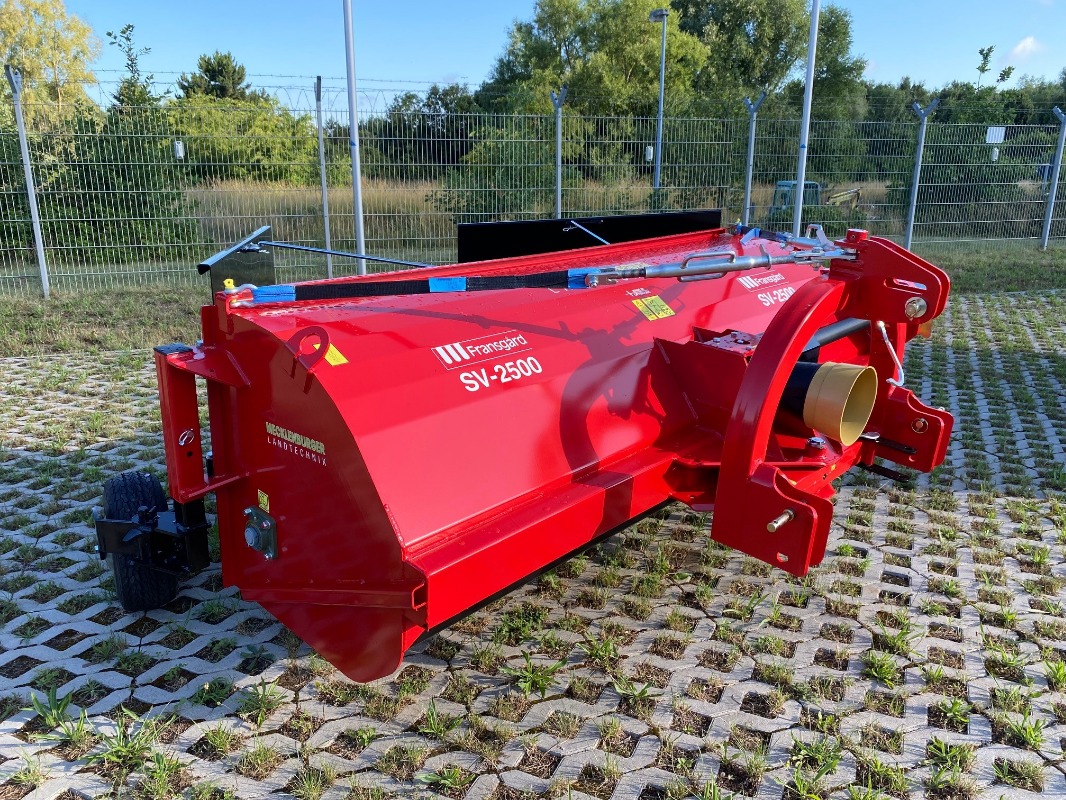 Fransgard SV-2500 - Tecnología de pastoreo + tecnología de cosecha de forraje - Rastrillo