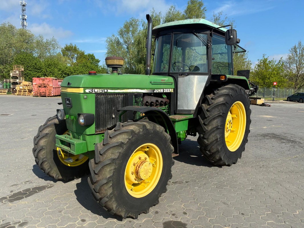 John Deere 3050 - Traktor