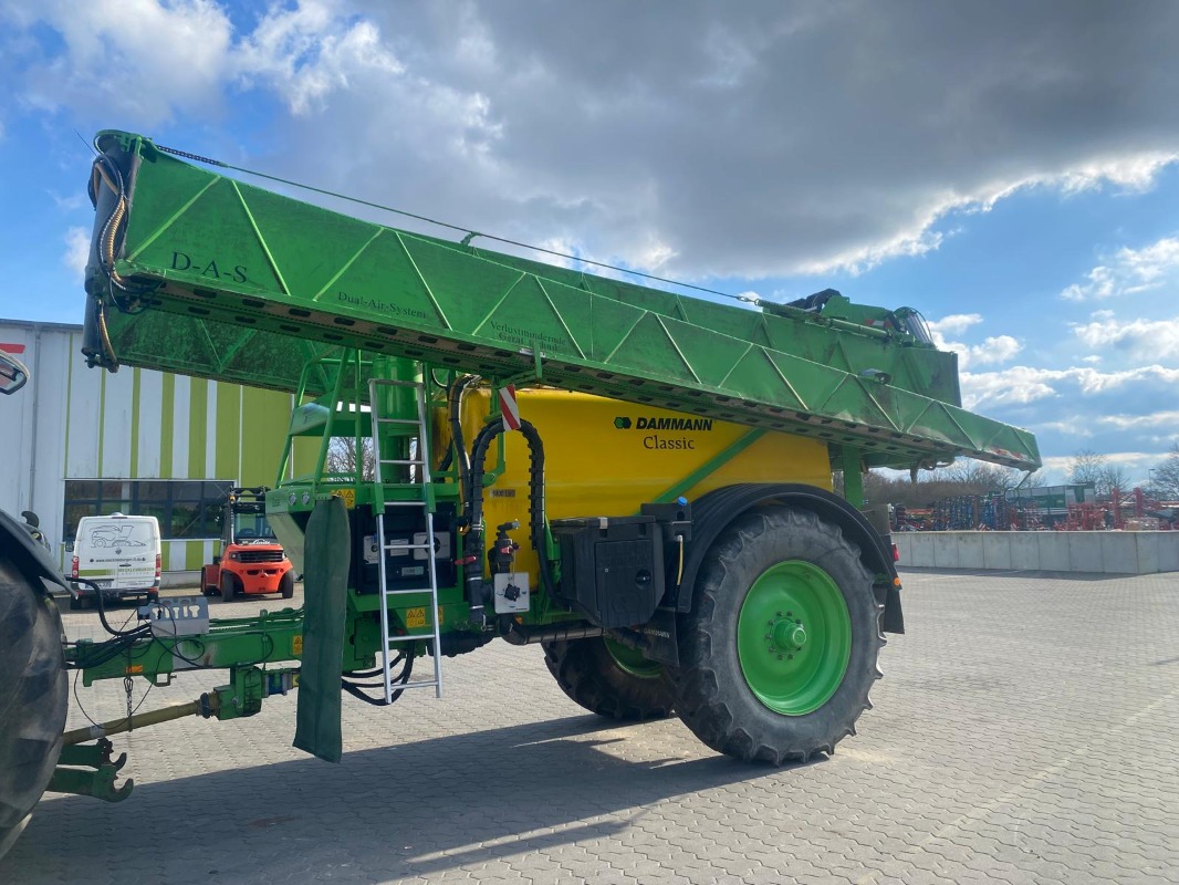 Dammann 5830 Classic - Dual-Air-System - DÃ¼ngung/Pflanzenschutztechnik/Pflege - AnhÃ¤ngespritze