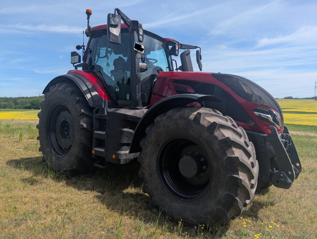 Valtra Q 305 S - Im Kundenauftrag ! - Tracteur