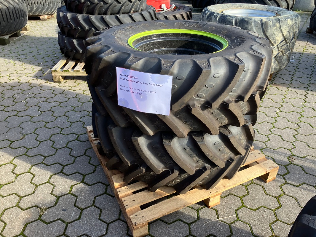 BKT 420/70R24 - Räder + Reifen + Felgen - Komplettradsatz