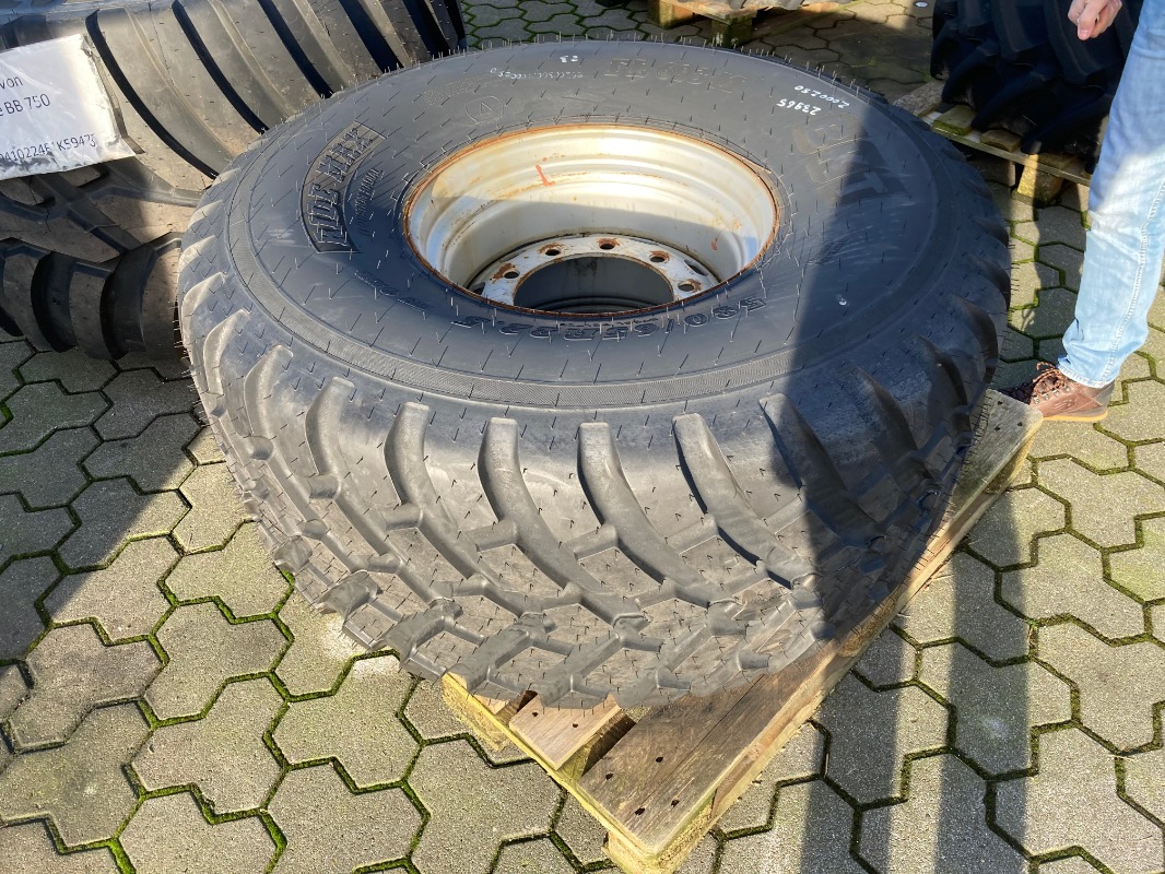 BKT 580/65R22.5 - Räder + Reifen + Felgen - Rad
