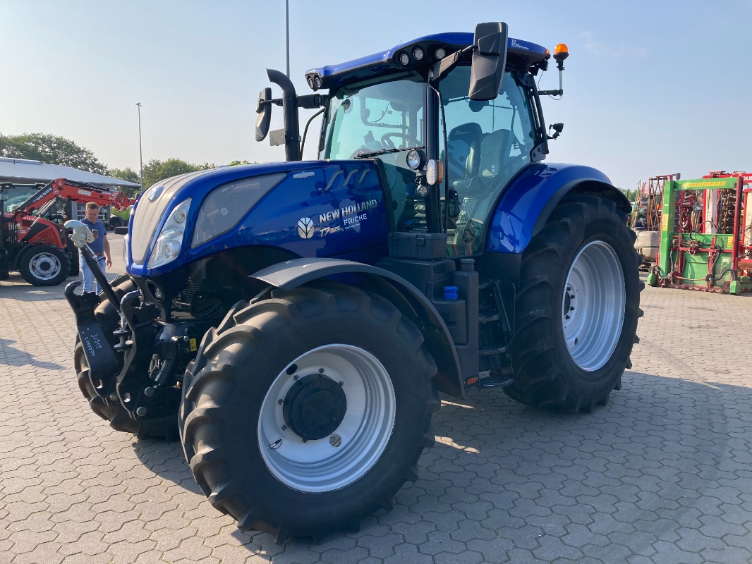 New Holland T 7.225 Blue Power Auto Command - Ciągnik