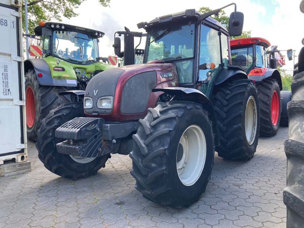 Valtra A93 Hi Tech - Ciągnik