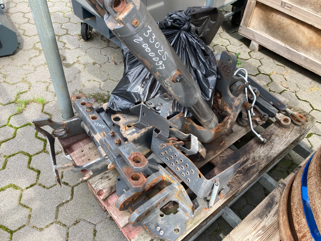 CLAAS Hitchanhängung hydraulisch - Traktorzubehör - Anhängevorrichtung