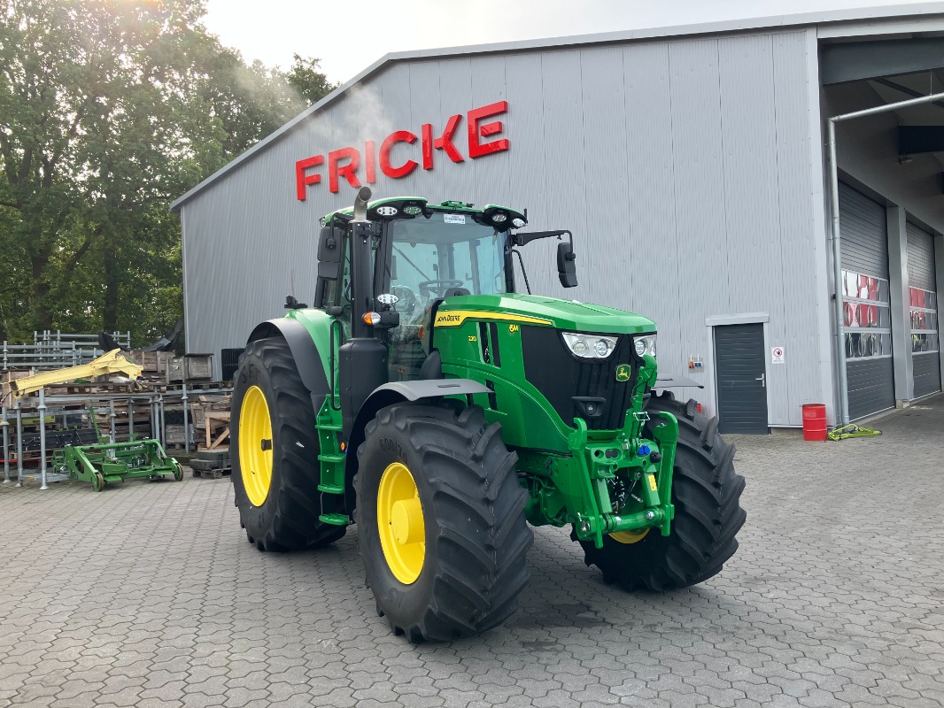 John Deere 6M220 - Traktor