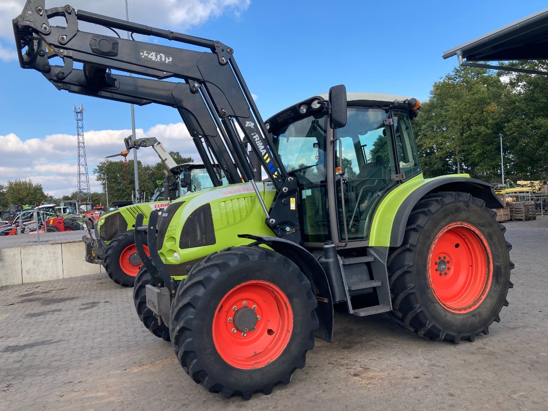 CLAAS Ares 567 ATZ - Traktor
