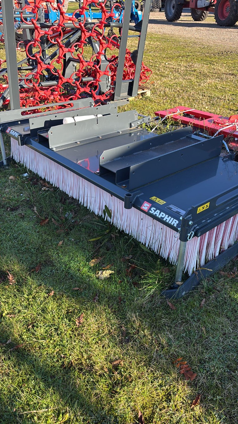 Saphir KB 20 - Garten-/Kommunaltechnik - Anbaukehrmaschine