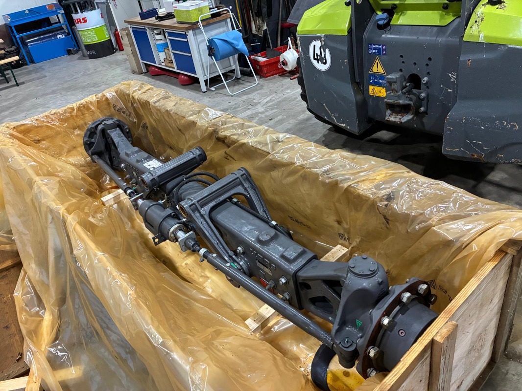 CLAAS Lenkachse MO - Combinar partes - Ejes / tracción