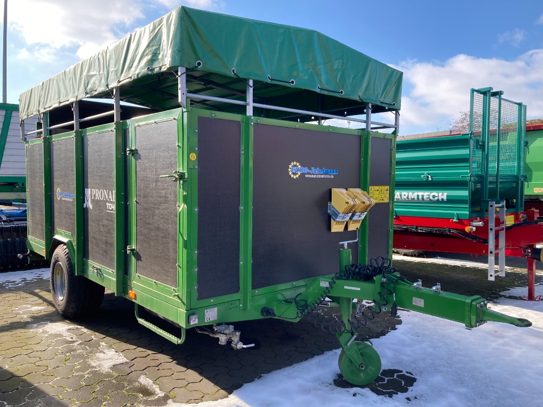 PRONAR Pronar T046 - Transporttechnik - Viehanhänger