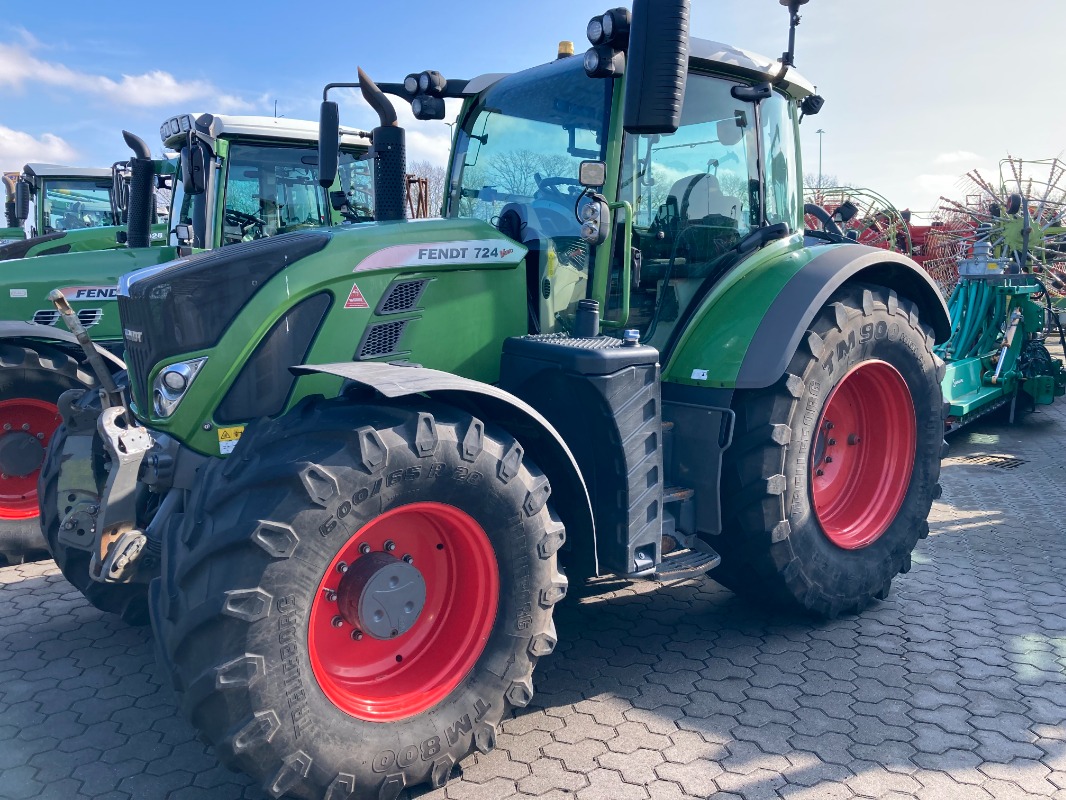 Fendt 724 Profi Plus - Traktor