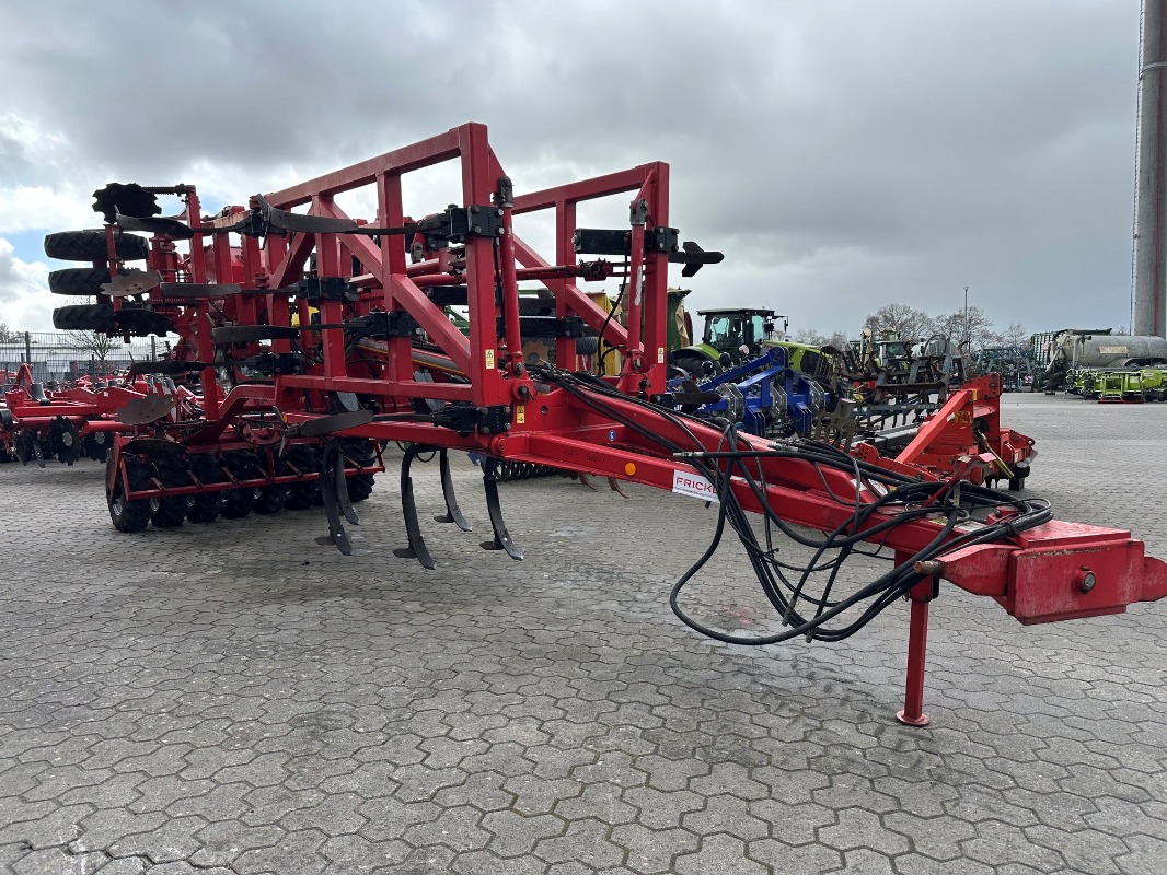 Horsch Tiger 4 AS mit Duo Drill - Máquina de labranza del suelo - Cultivador