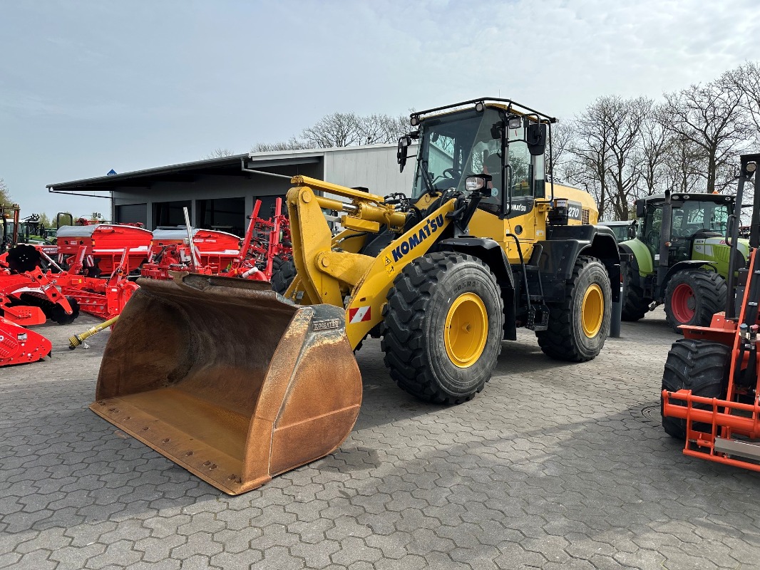 Komatsu WA 270-8 - Bagger + Lader - Radlader