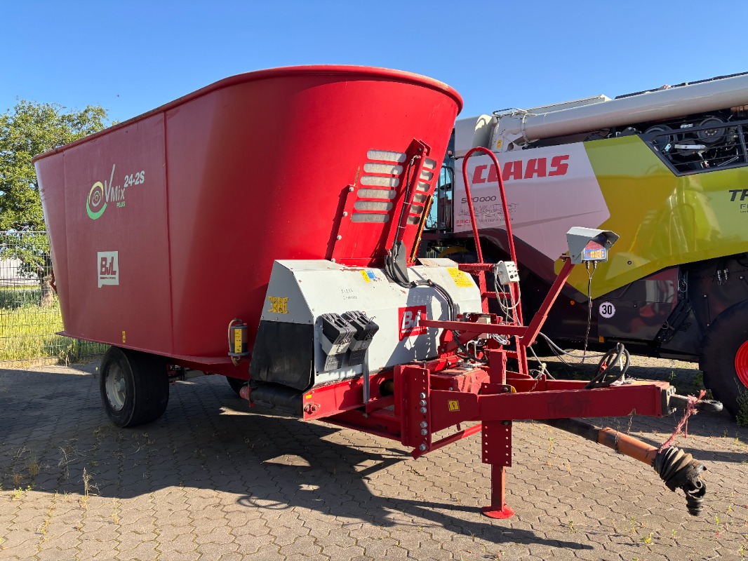 BVL V Mix Plus 24-2s - Fütterungstechnik - Futtermischwagen
