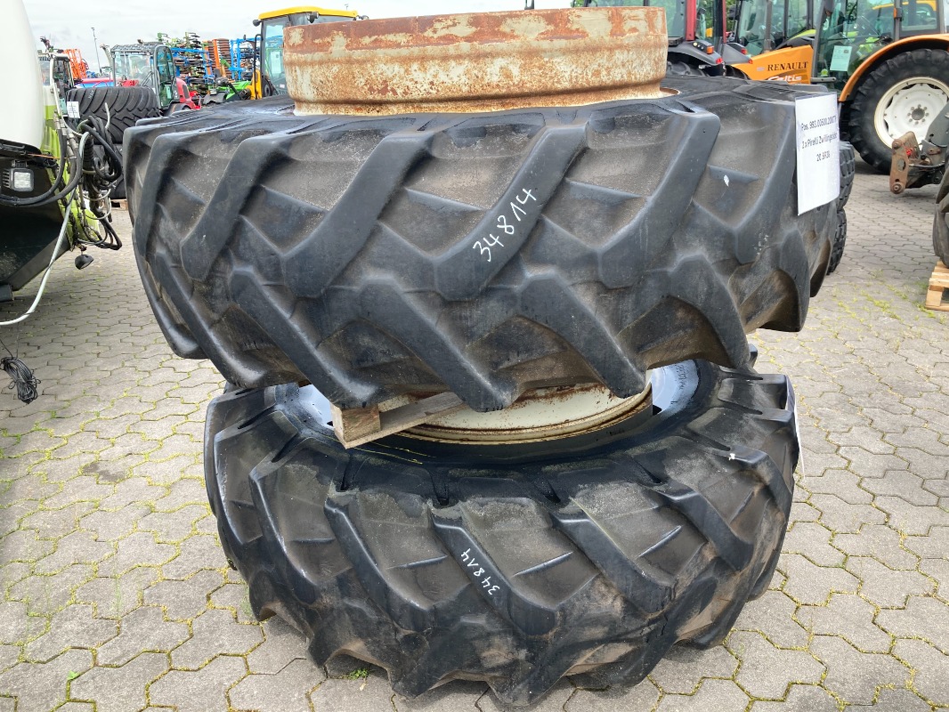 Pirelli 2x 20.8R38 - Räder/Reifen/Felgen - Zwillingsräder