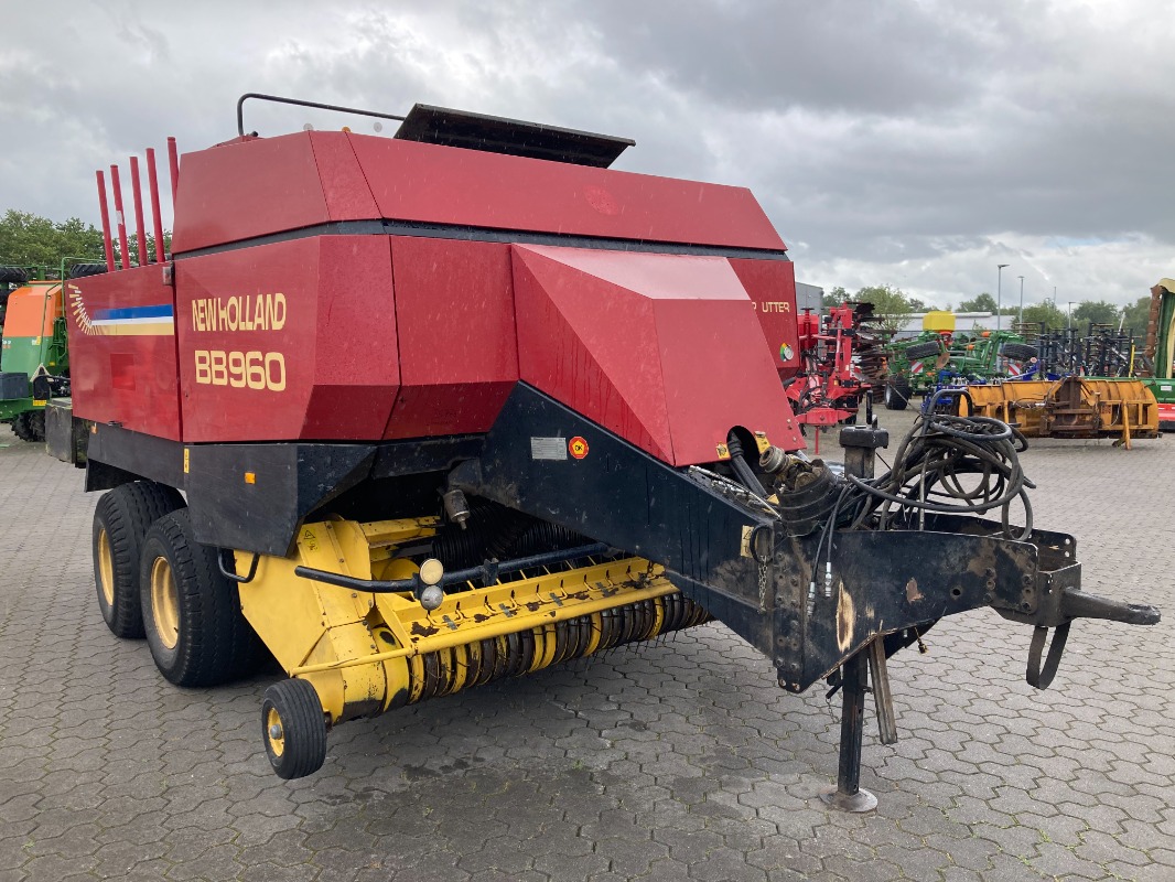 New Holland BB 960 RT - Presse - Großpackenpresse