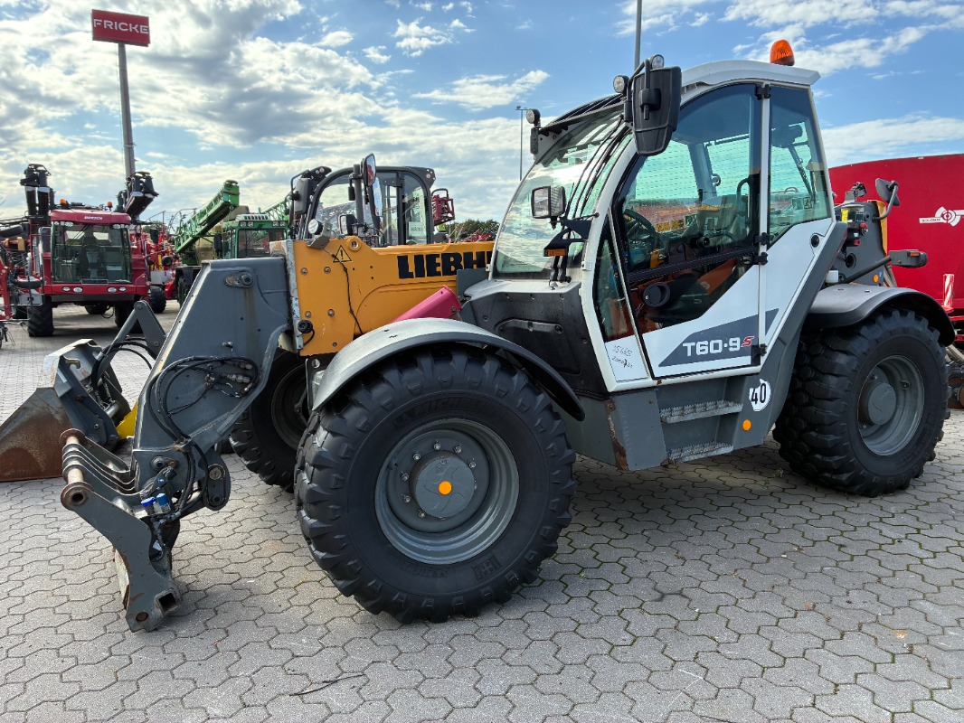Liebherr T 60 - 9 S - Excavator + Loader - Telescopic handler