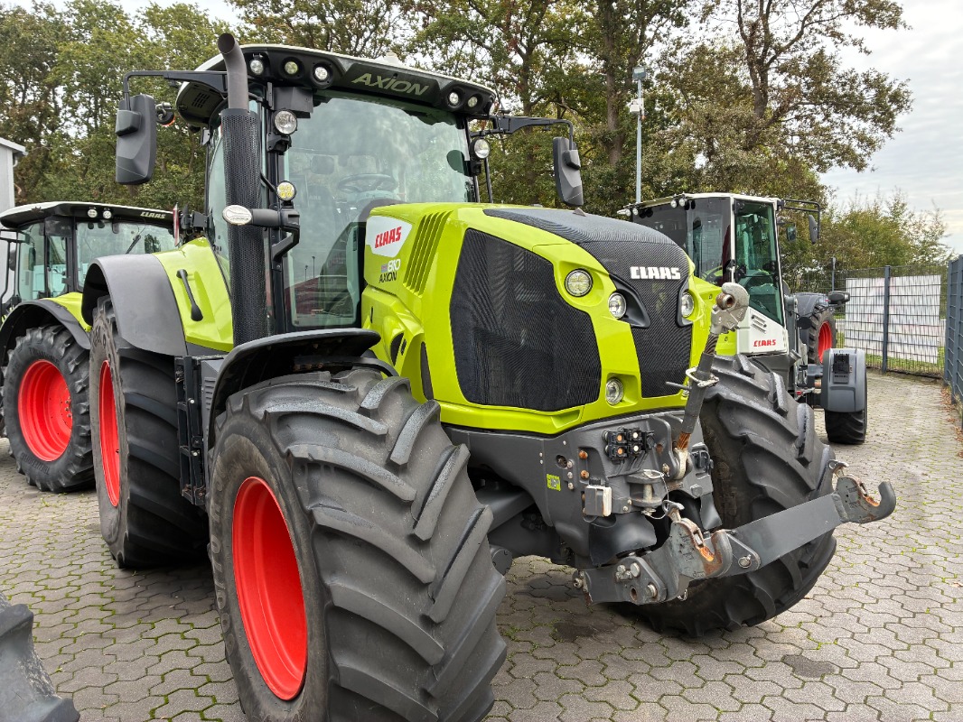 CLAAS Axion 810 Cebis - Traktor